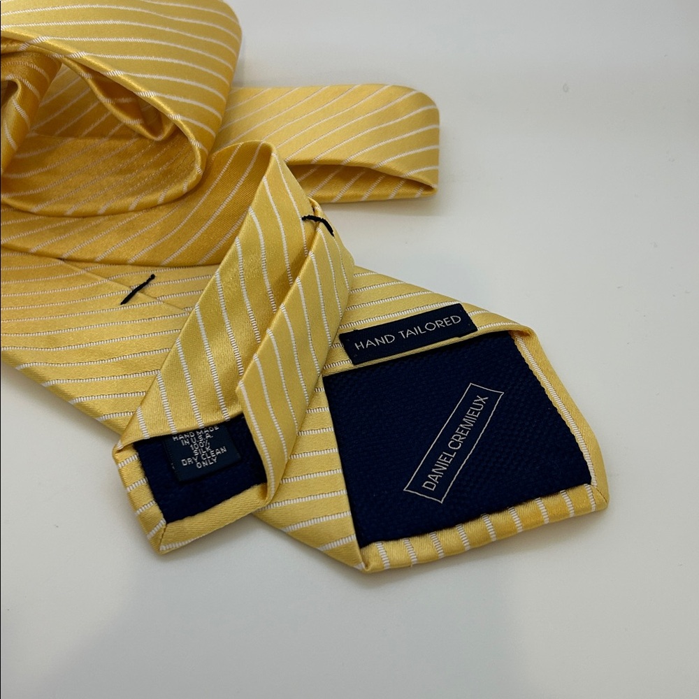 Daniel‎ Cremieux Yellow and White Striped Tie Approxi. 58” x 4” yellow & stripes